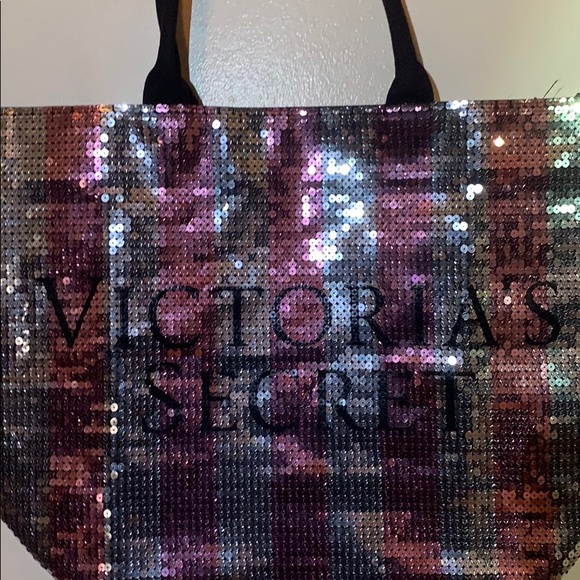 Beautiful sequence Victoria’s Secret bag - Picture 2 of 2